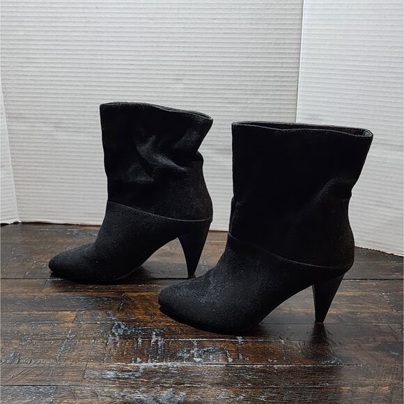 Express black suede cone heeled boots size 6‎ - Picture 4 of 8